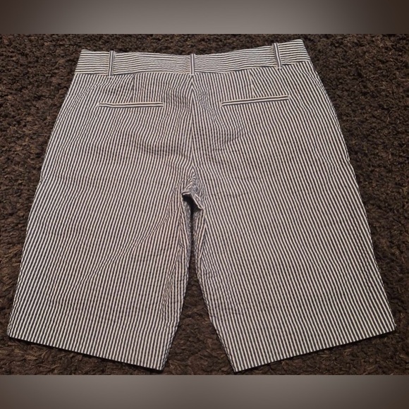 Ann Taylor Women’s Size 8 Chino Style Flat Panel Walking Short EUC - Picture 7 of 8